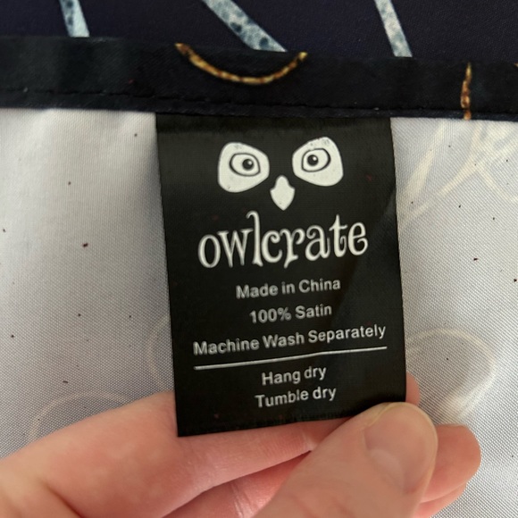 Owlcrate Bookish Tapestry - Picture 2 of 4